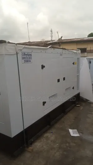250kva Perkins Soundproof Diesel Generator 100% Copper Coil