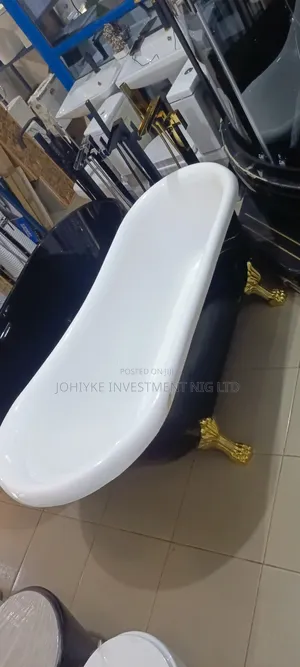 High Quality Black Free Standing Italian Bathtub