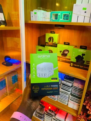 Oraimo 6-in-1 Power Expansion Cube