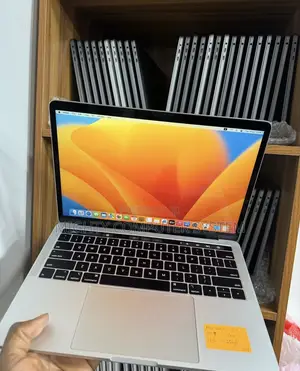 Laptop Apple MacBook Pro 2019 16GB Intel Core I5 SSD 256GB