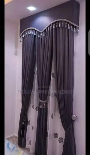 Curtain And Royal Board