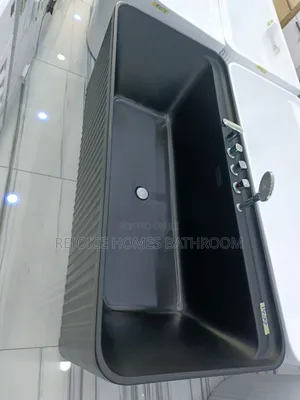 Black Square Freestand Bathtub With Chrome Mixer