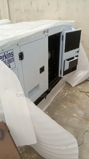 30kva Perkins Soundproof Diesel Generator 100% Copper Coil