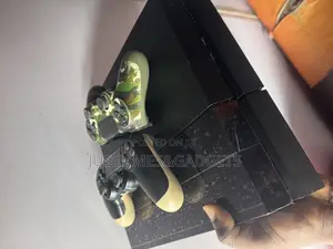 Used Playstation 4 With 2 Customize Pad