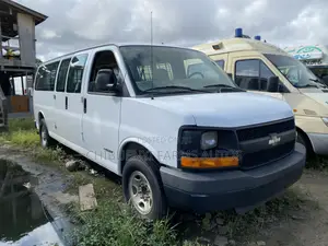 Chevrolet 3500 2013 White