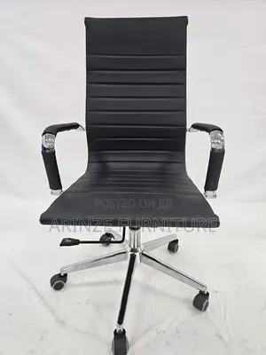 Quality Swivel Line Chair