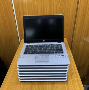 Laptop HP EliteBook 820 8GB Intel Core I5 SSD 256GB