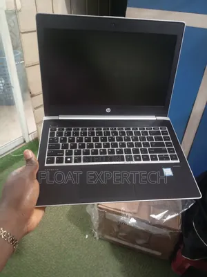 Laptop HP 430 G5 8GB Intel Core I5 SSHD+SSD 256GB