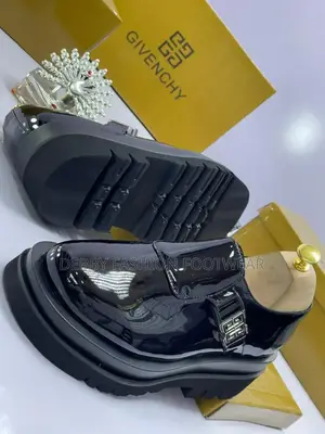 Givenchy High Quality Shoe