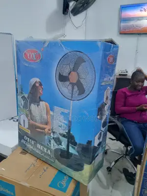 Adjustable Ox' Hexa Rf-16 18'' Rechargeable Standing Fan