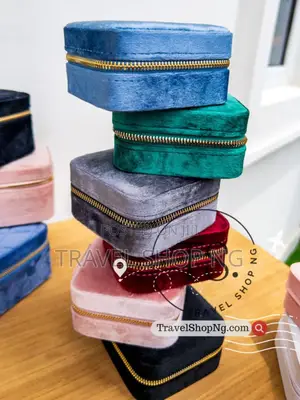 Travel Velvet Jewelry Box With Mirror | Square Shaped