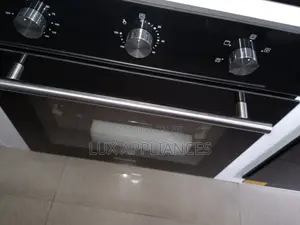 Inbuilt Polystar Black Spacious 63l Oven