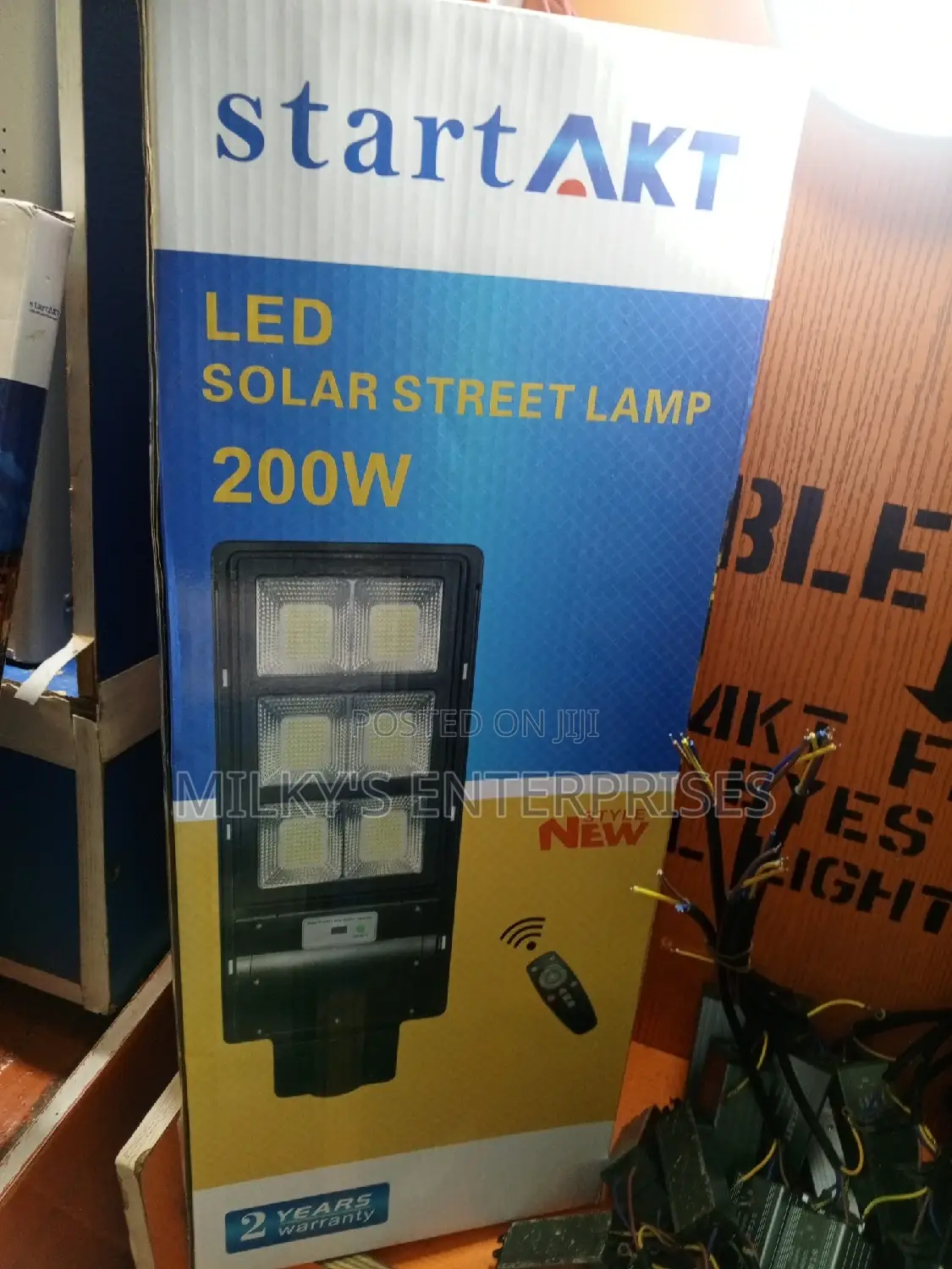 200W Solar Street Light