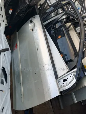 Lexus RX 330 Empty Door Front Right Side 07