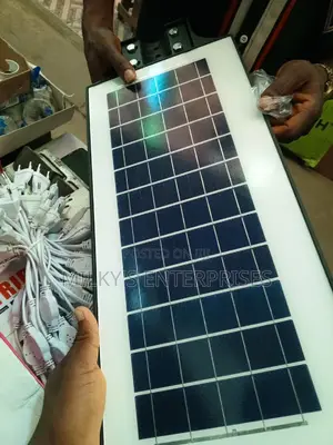 200W Solar Street Light