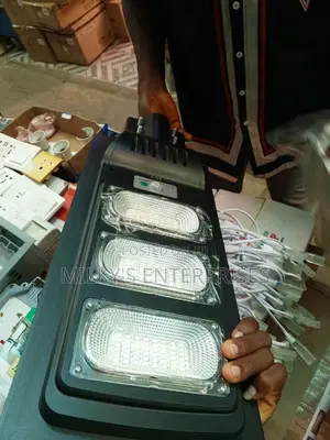 200W Solar Street Light