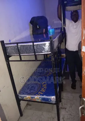 Detachable Metal Bunk Bed for Staff Room 6*2.5 Feet.