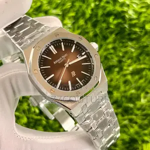 Original Audemars Piguet Quartz Silver Chain Watch in Store