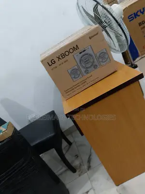 Stand-by LG Xboom Bluetooth Home Audio Speaker System(Lk72b)