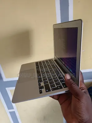Laptop Apple MacBook Air 2015 4GB Intel Core I5 SSD 128GB