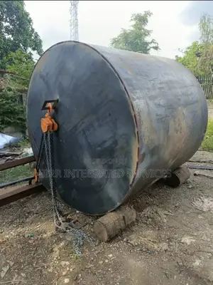 Petrol, Diesel Tank With 6mm Plate Thickness Specifications
