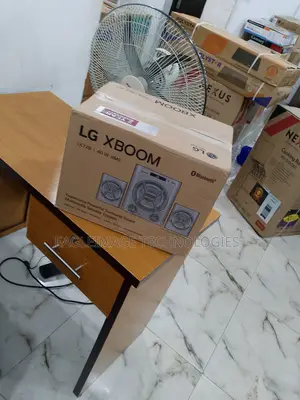 Vibrant-Quality LG Xboom Bluetooth Home Audio Speaker(Lk72b)