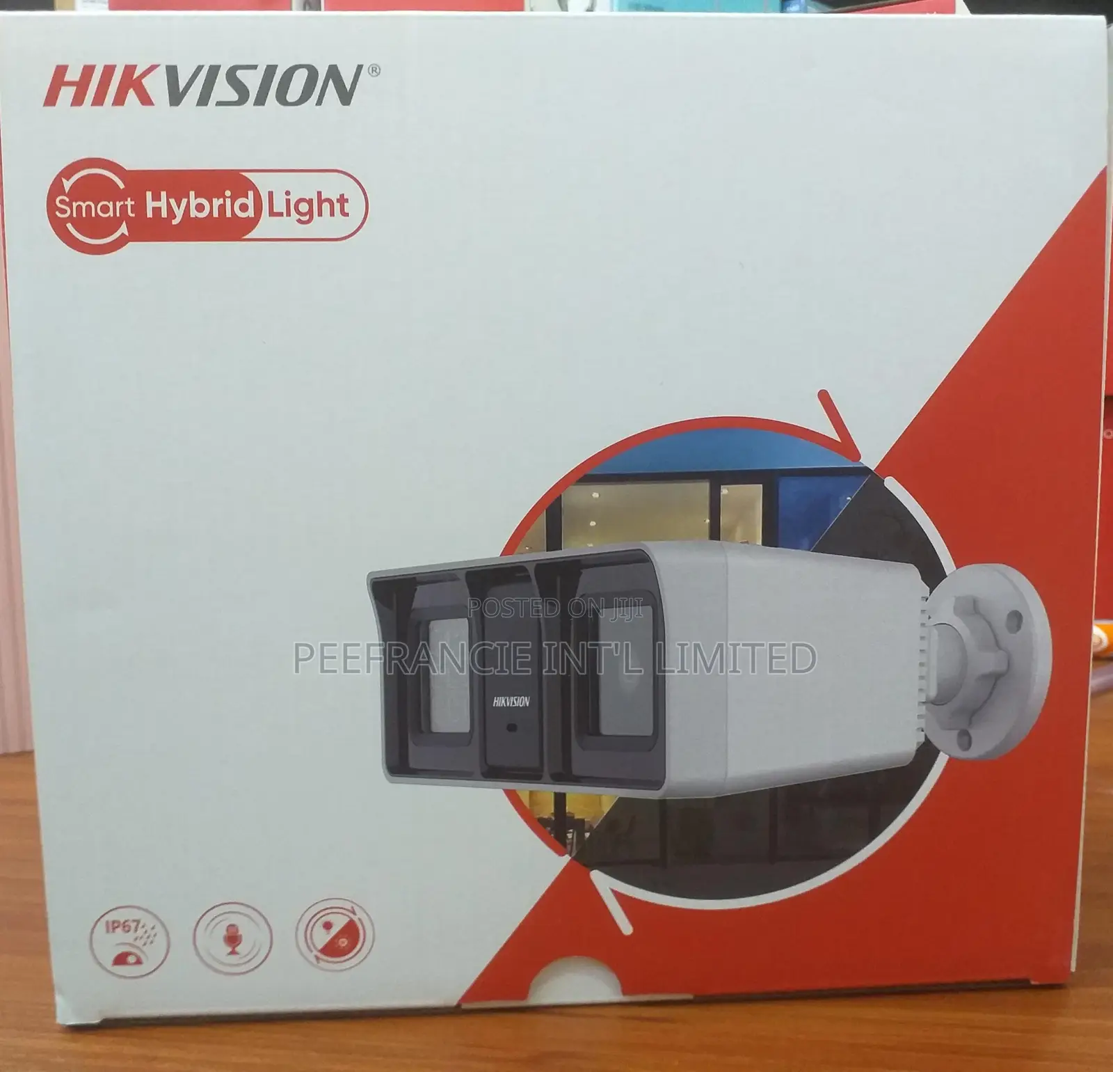 2MP Smart Hybrid Light Camera.