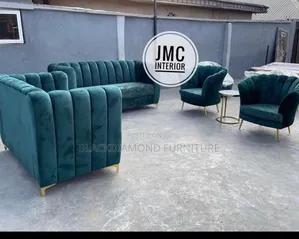 Complete Set of Tufted Channels Chair