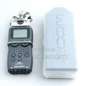 Zoom H5 Track Handy Recorder for Audio,Music, and Podcasting