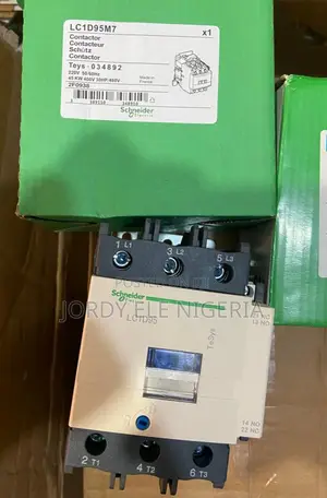 Contactor D95 125amps Schneider