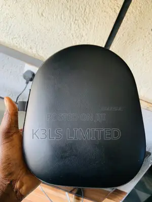Bose Noise Cancelling 700