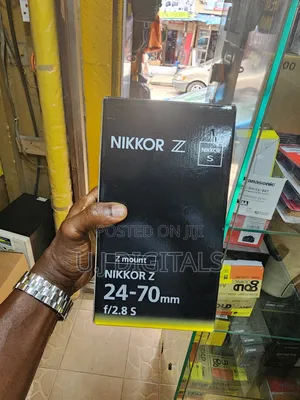 Nikon Z 24-70 F2.8s Lens