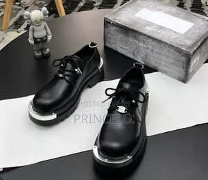 Luxury Balenciaga Leather Shoes