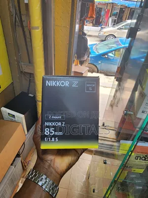 Nikon Z 85mm F/1.8s Lens
