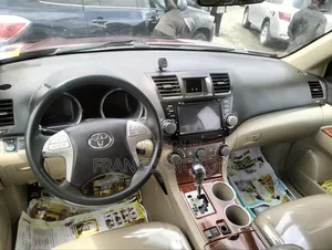 Toyota Highlander 2010 Burgundy