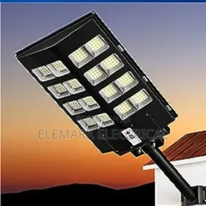 Super Bright Solar Street Light