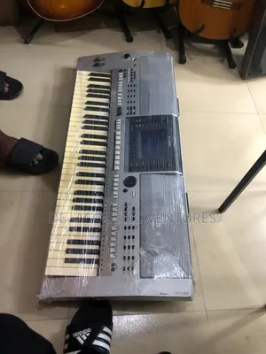 Direct Uk Used S900 Yamaha Keyboard