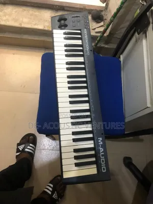 Uk Used Maudio Keystation 49 Midi Keyboard
