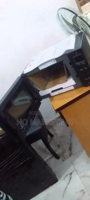Space Saving LG Microwave Inverter Oven