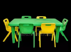School Design With 6 Chairs
