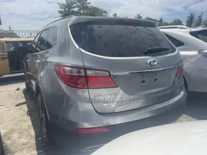 Hyundai Santa Fe Limited 4dr SUV (3.3L 6cyl 6A) 2015 Silver