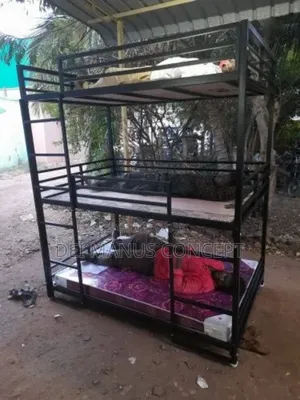 Single Mild Steel 3 Tier Metal Bunk Bed, Suitable for Adults
