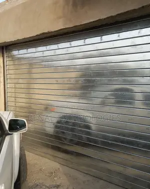 Tailorable Roller Shields for Garage Doors