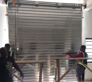 Roller Shutters: Remote-sensing Garage Doors
