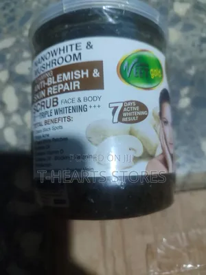 Veet Gold Nanowhite and Mushroom Face and Body Scrub