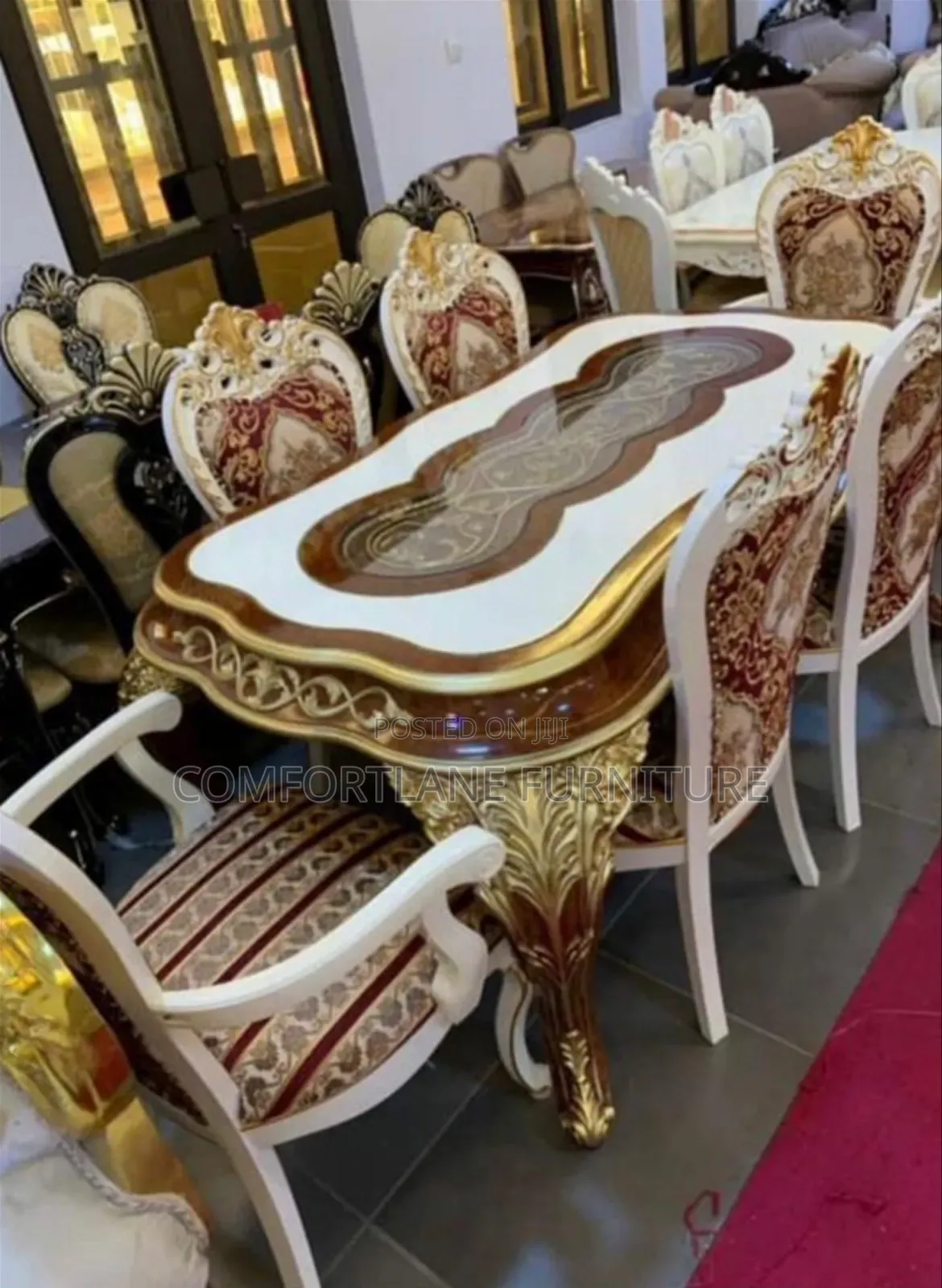 Royal Dining Table With Six Seaters