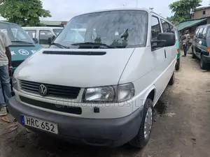 Volkswagen Transporter 2002 White