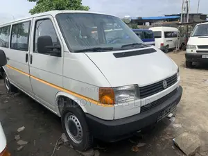 Volkswagen Transporter 2003 White