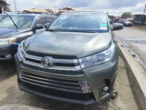 Toyota Highlander 2017 Green