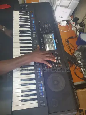Yamaha Keyboard PSR Sx920